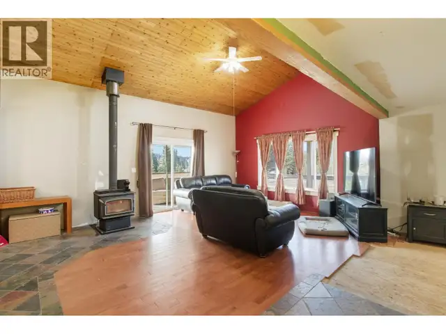 6391 HOUSEMAN ROAD 100 Mile House, British Columbia in Houses for Sale in 100 Mile House - Image 31