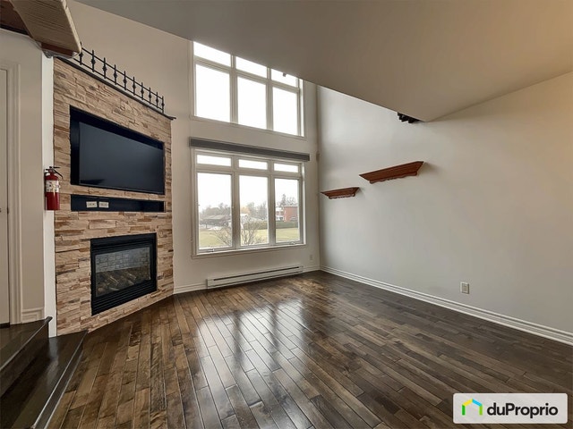 $379,000 - Townhouse for sale in Joliette — photo 2