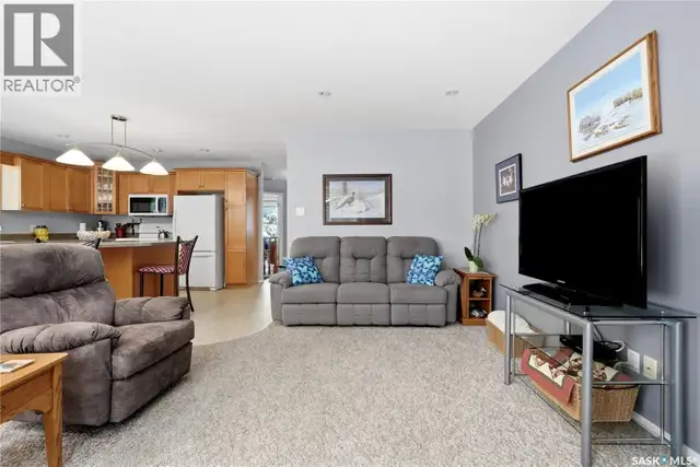 28 Rosedale AVENUE Katepwa Beach, Saskatchewan in Houses for Sale in Regina - Image 13