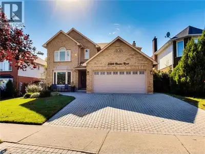 Two Storey, 4 Bedroom in Great Neighbourhood! Golden opportunity here with this large family home on...
