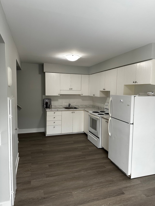 BEAUTIFUL AND SPACIOUS 3BD TOWNHOUSE IN HAMILTON Long Term Rentals