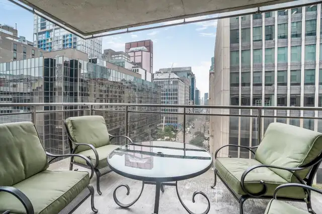 20th floor - PRESTIGIOUS Condo Golden Square Mile