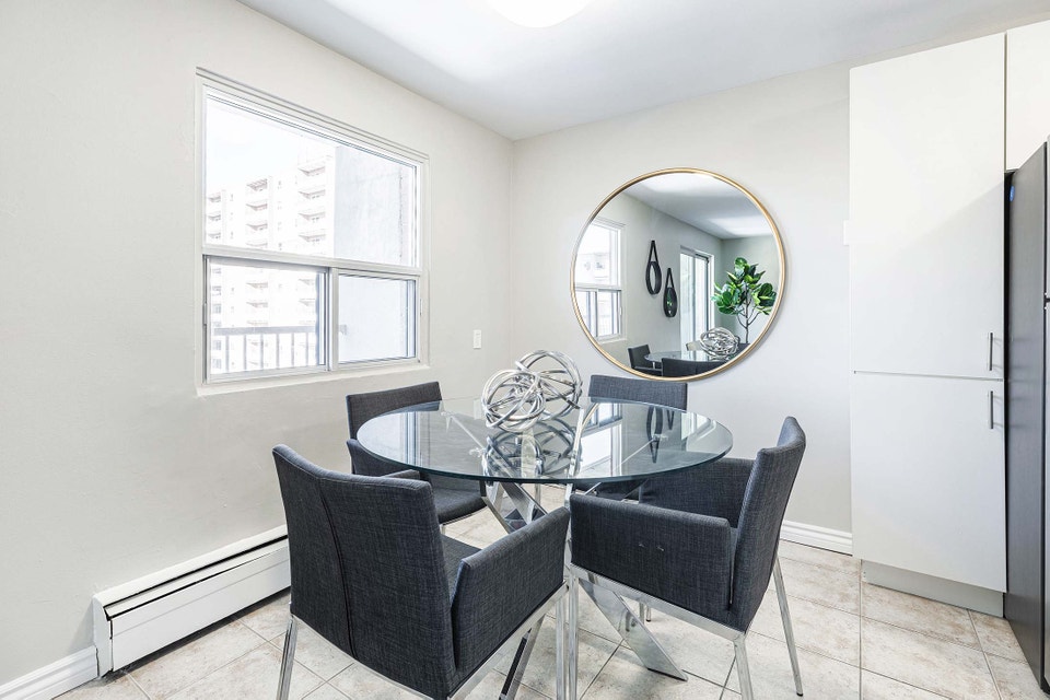 Modern 2 Bed Apartment in Huron Heights: Amenity Rich Location! 4