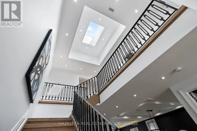 71 YORKVIEW DRIVE Toronto (Willowdale West), Ontario in Houses for Sale in City of Toronto - Image 19