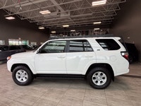 4x4 drive for all-terrain capability - Adaptive Cruise Control for enhanced safety - Heated steering... (image 7)