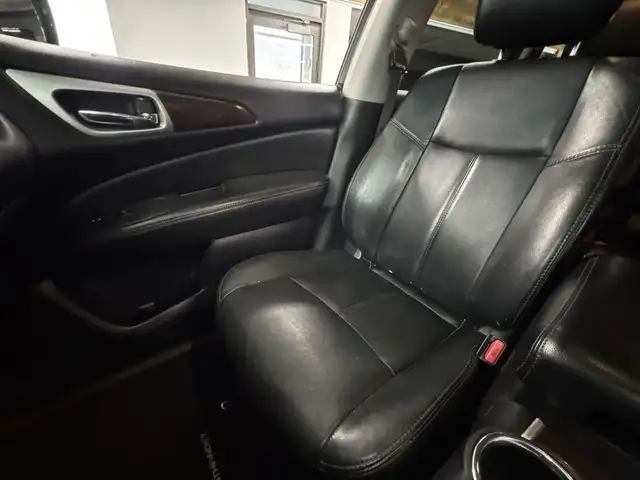 2014 Nissan Pathfinder 2WD 4dr SL in Cars & Trucks in Longueuil / South Shore - Image 31