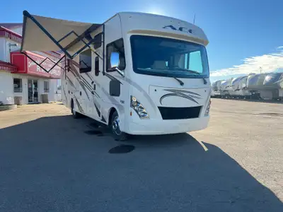 Are you looking for an amazing Motor Home that is comparable or better than a Grand Design or Winneb...