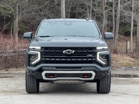 Powerful Gas V8 6.2L engine with 4x4 capability - Advanced Navigation System and Satellite Radio - A... (image 5)
