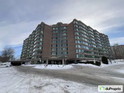Superbe condo à vendre au prestigieux Verre-Bourg. Secteur très recherché, à proximité des halles de...
