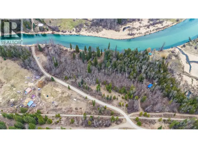 Nixon Road Lot# 83 Appledale, British Columbia in Land for Sale in Nelson - Image 3