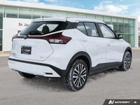 * 8-inch touchscreen display * Apple CarPlay & Android Auto integration * Bluetooth * Steering Wheel... (image 4)