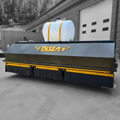 117" Heavy Duty Pickup Brooms for Wheel Loaders Built tough for Canadian conditions. Perfect for con...