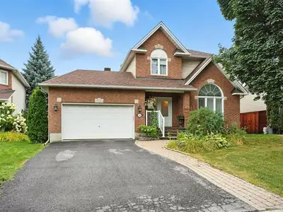 QUICK POSSESSION DATE POSSIBLE - Turnkey house 2002, Lemay Construction, High quality Residence with...