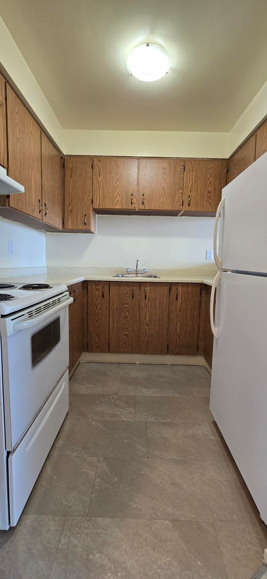 Cozy 1 Bedroom Apartment, only $1549! Dec. 1st, 2026 4