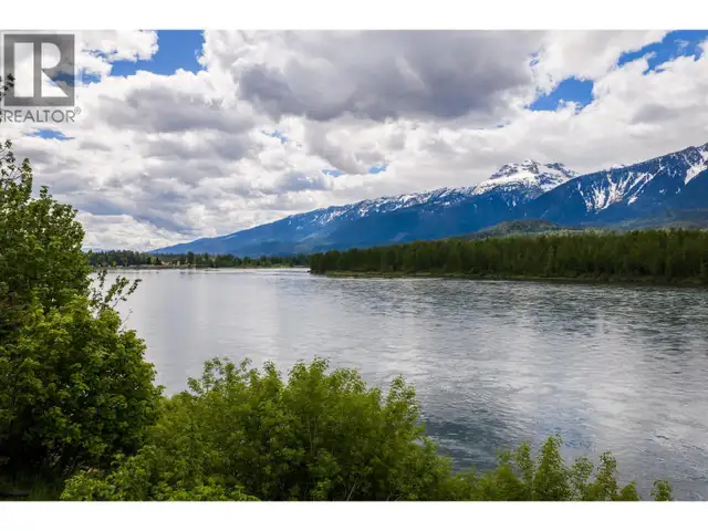 1311 Front Street Revelstoke, British Columbia in Land for Sale in Revelstoke - Image 11