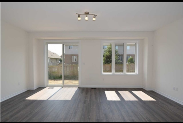 Townhouse for rent in summit park  stoney creek in Long Term Rentals in Hamilton - Image 11