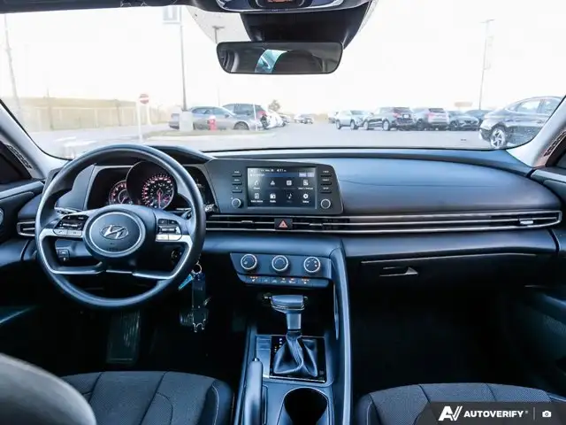 2023 Hyundai Elantra Essential Fwd | Cloth | Heated Seats in Cars & Trucks in Mississauga / Peel Region - Image 30