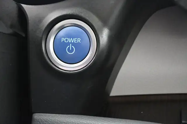 2024 Toyota Sienna XLE in Cars & Trucks in Dartmouth - Image 13