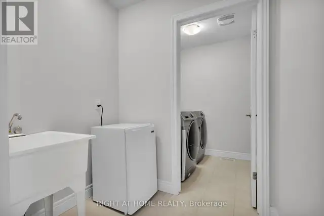 321 CARRIAGE WAY Waterloo, Ontario in Houses for Sale in Kitchener / Waterloo - Image 34