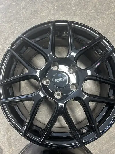 Brand New Gloss Black Alloys 17x 7.5 Offset 40 5 x 112 CB 66.6 Porsche Macan 2015-2018 Infiniti QX30...