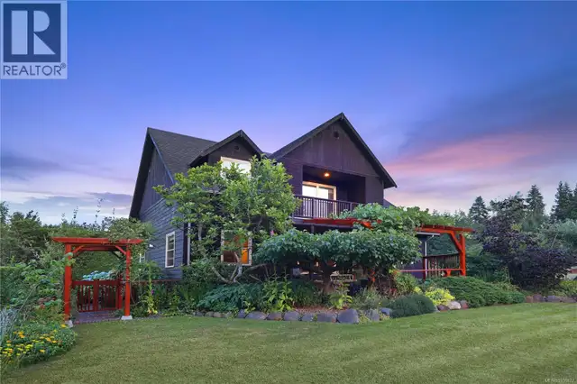 3713 Dove Creek Rd Courtenay, British Columbia in Houses for Sale in Comox / Courtenay / Cumberland - Image 4