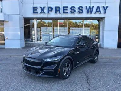 SELECT, AWD, HEATED SEATS, HEATED STEERING WHEEL, STANDARD RANGE, POWER LIFTGATE, REVERSE CAMERA, 15...