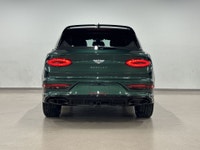 Découvrez le parfait équilibre entre luxe, performance et prestige avec ce magnifique Bentley Bentay... (image 6)