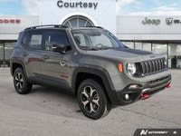 Clean Carfax | One Owner | Like NEW and ULTRA LOW MILEAGE! The 2022 Jeep Renegade Trailhawk in stunn... (image 7)