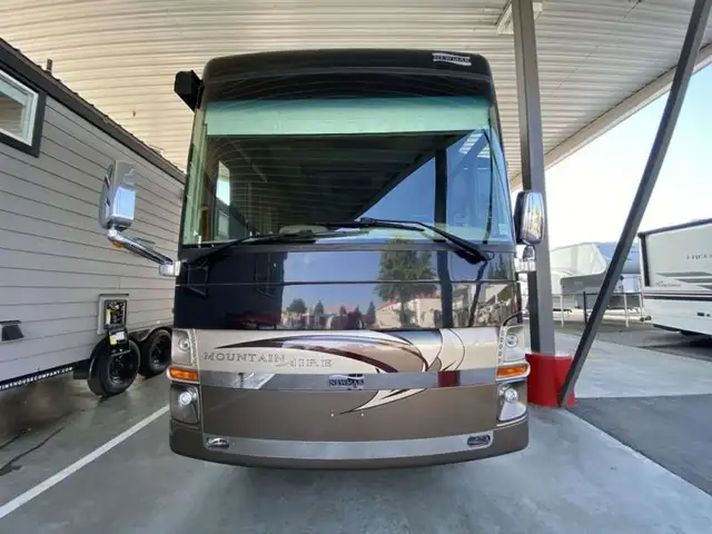 2014 Newmar Mountain Aire 4369 in RVs & Motorhomes in Abbotsford - Image 5