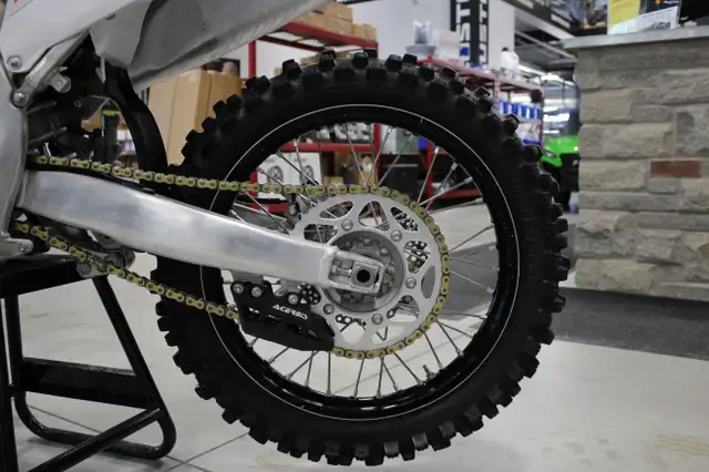 2024 Yamaha YZ250F Dirt Bike - 50TH Anniversary Edition in Dirt Bikes & Motocross in Trenton - Image 10