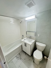 1 Bed, 1 Bath, Air-Conditioned, Recently Renovated Kitchen with Stainless Steel Appliances, Amazing... (image 6)
