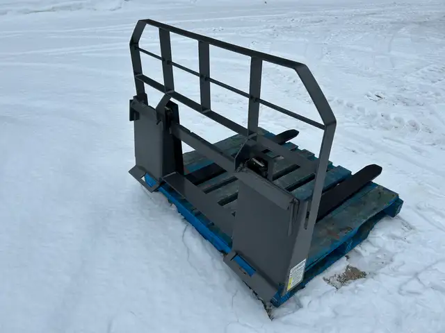 Pallet forks for tractors & skid steers - IN STOCK in Heavy Equipment in Oakville / Halton Region - Image 24