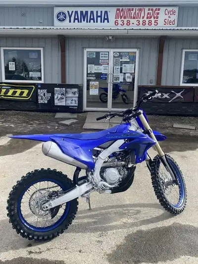 Engine Type: Liquid-cooled, DOHC, 4-valve (titanium), single Displacement: 450 cc Bore and Stroke: 9...