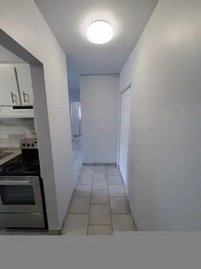 Available immediately. Call 519-915-8865 Ext. 103 or email us (rentals@agileonline.ca) about showing...