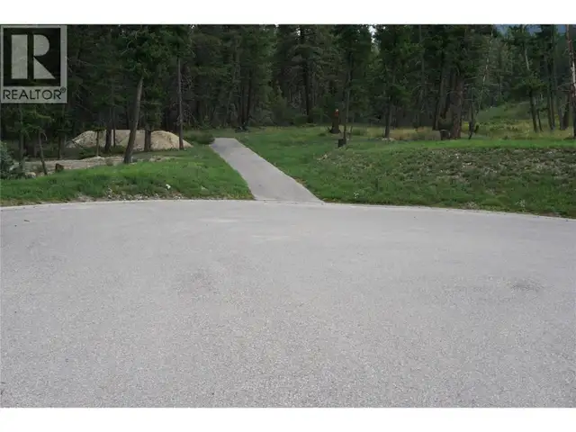 EAGLEBROOK Court Lot# 11 Fairmont Hot Springs, British Columbia in Land for Sale in Cranbrook - Image 7