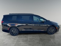 2024 Pacifica Hybrid Select - Electric Efficiency Meets Family Luxury Finished in Diamond Black Crys... (image 6)