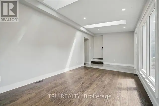 2114 BALHARRIE AVENUE Ottawa, Ontario in Houses for Sale in Ottawa - Image 27