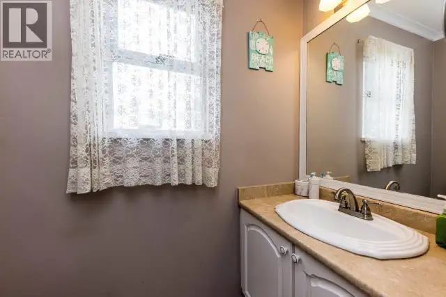 1416 MAHON AVENUE North Vancouver, British Columbia in Condos for Sale in North Shore - Image 18