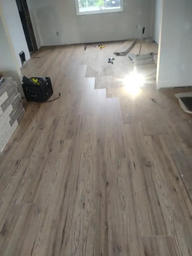 Flooring install. Only 1.50/ft65198306465409122