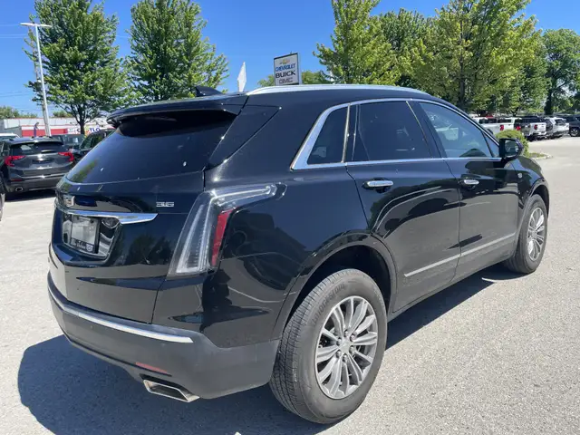 2017 Cadillac XT5 Luxury AWD586467657458001926