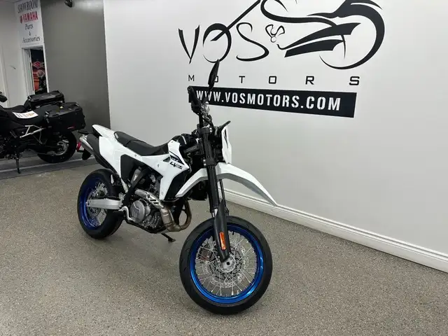 2025 Suzuki DR-Z400SMM5 Street - V6662NP - -No Payments for 1 Ye in Sport Bikes in Markham / York Region - Image 3