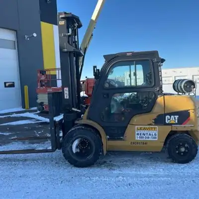 2017 CAT GP50CN1 LP Pneumatic Tire Forklift Capacity: 10,000 Lift Height: 179 (in) Mast Type: Duplex...