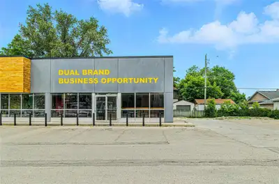 2C//Winnipeg/Prime Dual-Branded Franchise Opportunity in Busy LocationExplore this fantastic opportu...