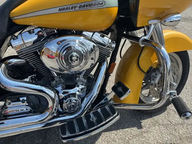 2005 Harley-Davidson Road Glide ~ ROAD GLIDE ~ 88CI ~ 2 INTO 1 ~ in Sport Touring in City of Toronto - Image 27