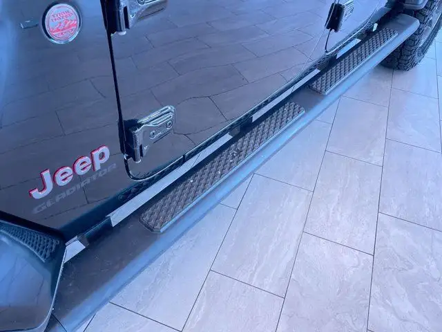 2021 Jeep Gladiator Rubicon | 4x4 | Remote start | Leather in Cars & Trucks in Prince George - Image 20