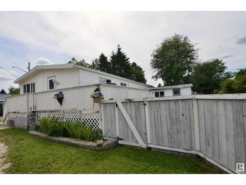 200 305 Calahoo RD Spruce Grove, Alberta Houses for Sale Edmonton