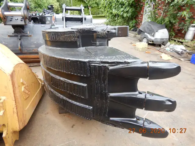 ESCO EXTREME DUTY 350-500 RIPPING-TRENCHING SHORING  24" &  48" in Heavy Equipment in City of Toronto - Image 7