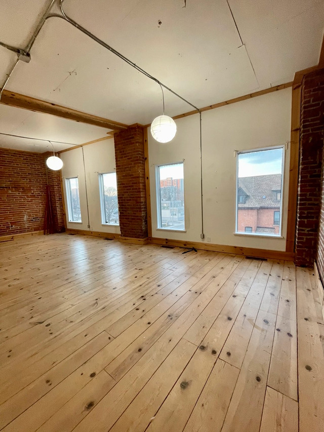 Discover Your Dream Workspace in Downtown Hamilton! in Commercial & Office Space for Rent in Hamilton - Image 4