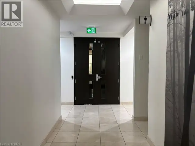3060 MAINWAY Unit# 201 Burlington, Ontario in Commercial & Office Space for Rent in Oakville / Halton Region - Image 4