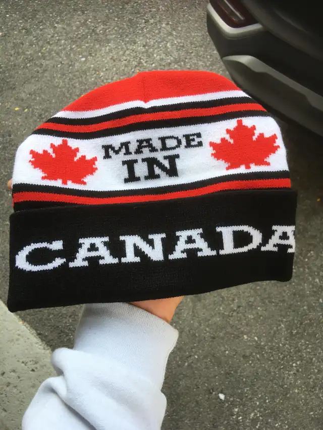 Custom printing Shirts Hats Hoodies Tees Sweaters in Multi-item in City of Toronto - Image 9